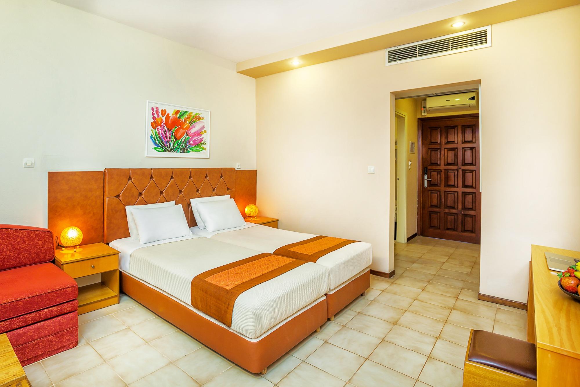 Xenios Possidi Paradise Hotel מראה חיצוני תמונה