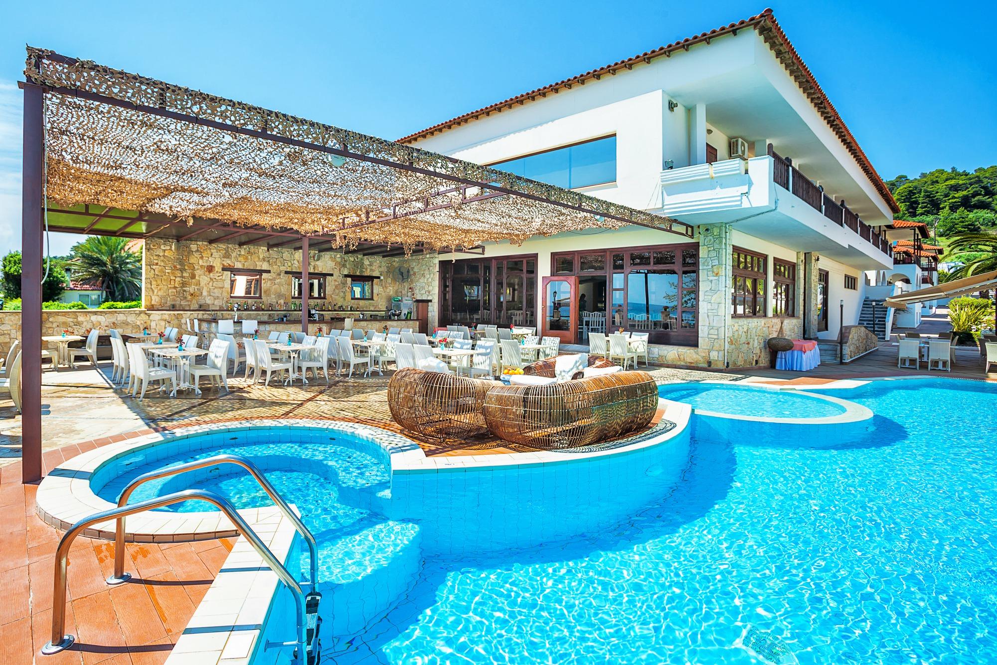 Xenios Possidi Paradise Hotel מראה חיצוני תמונה