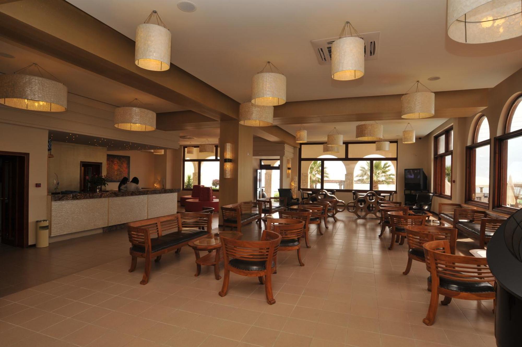 Xenios Possidi Paradise Hotel מראה חיצוני תמונה