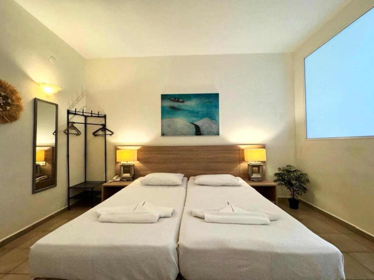 Xenios Possidi Paradise Hotel מראה חיצוני תמונה